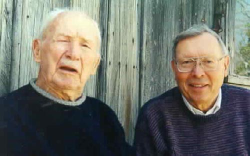 ray&walt.jpg (29484 bytes)